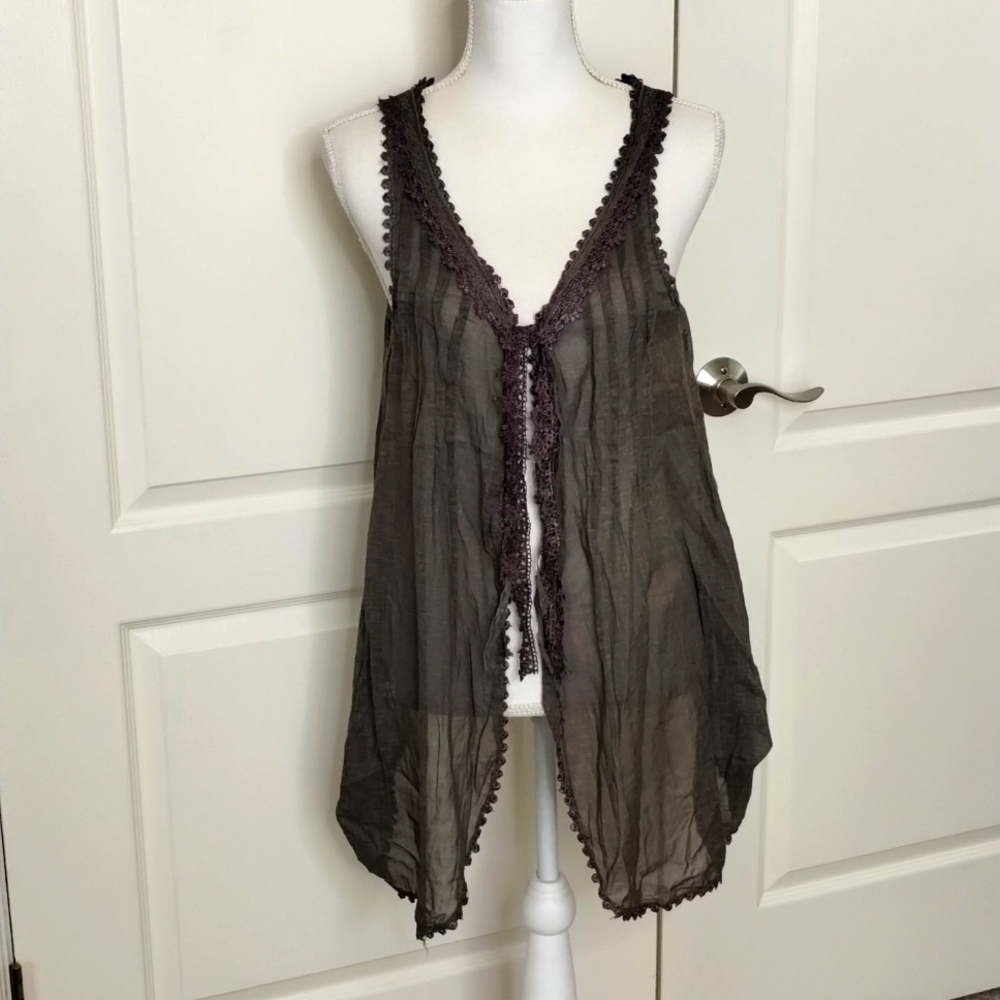 Blue bird sheer vest size large gray lightweight with lace detail women's